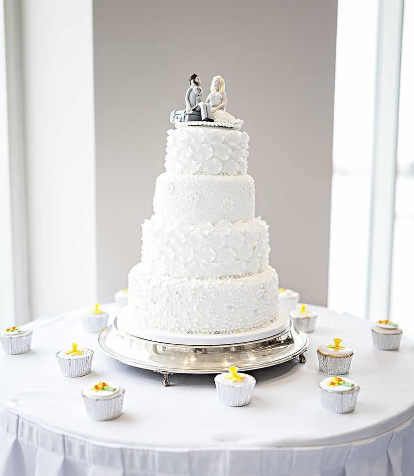 Real Enzoani Bride Dakota UK