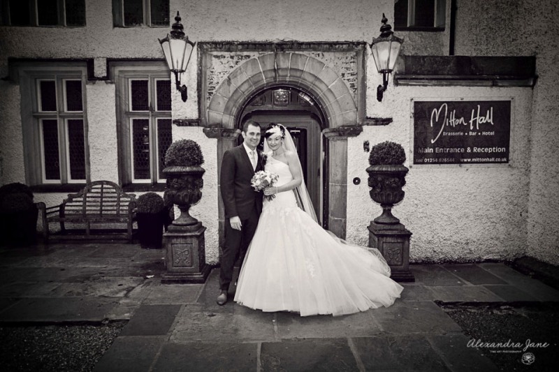 Enzoani Real Bride, Blue By Enzoani, Floro D